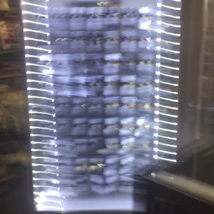 Meet your Posher, Hyon